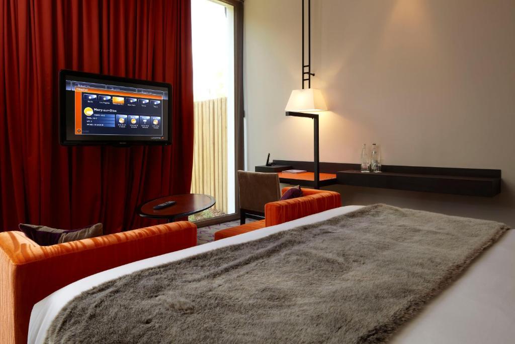 Hotel Chateau De Mery Room photo
